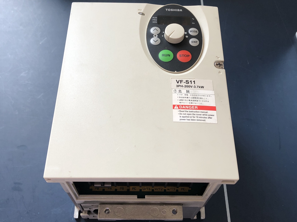 TOSHIBA TRANSISTOR INVERTER VFS11-2037PMY-A16-摩柯医疗